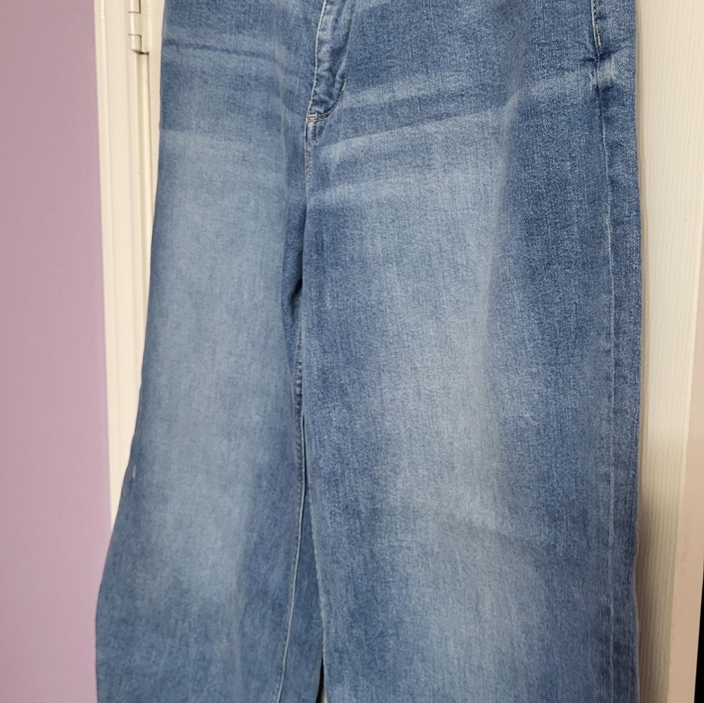 Loft Women's Blue Jeans - Picture 3 of 12